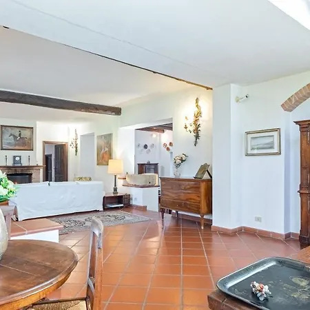 Tenuta Contessa Chiara 17, Emma * Fontanile