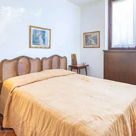 Tenuta Contessa Chiara 17, Emma Villa *