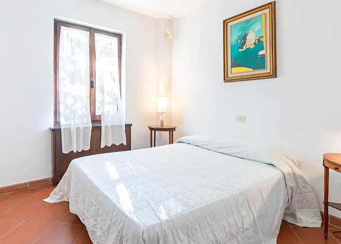Villa Tenuta Contessa Chiara 17, Emma